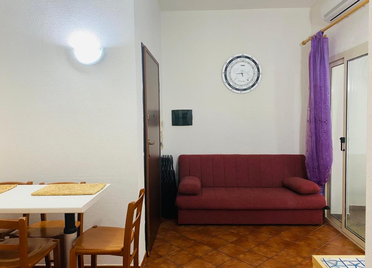 Le Residenze Blu Sardinia Aparthotel ลากาเลตตา ภายนอก รูปภาพ