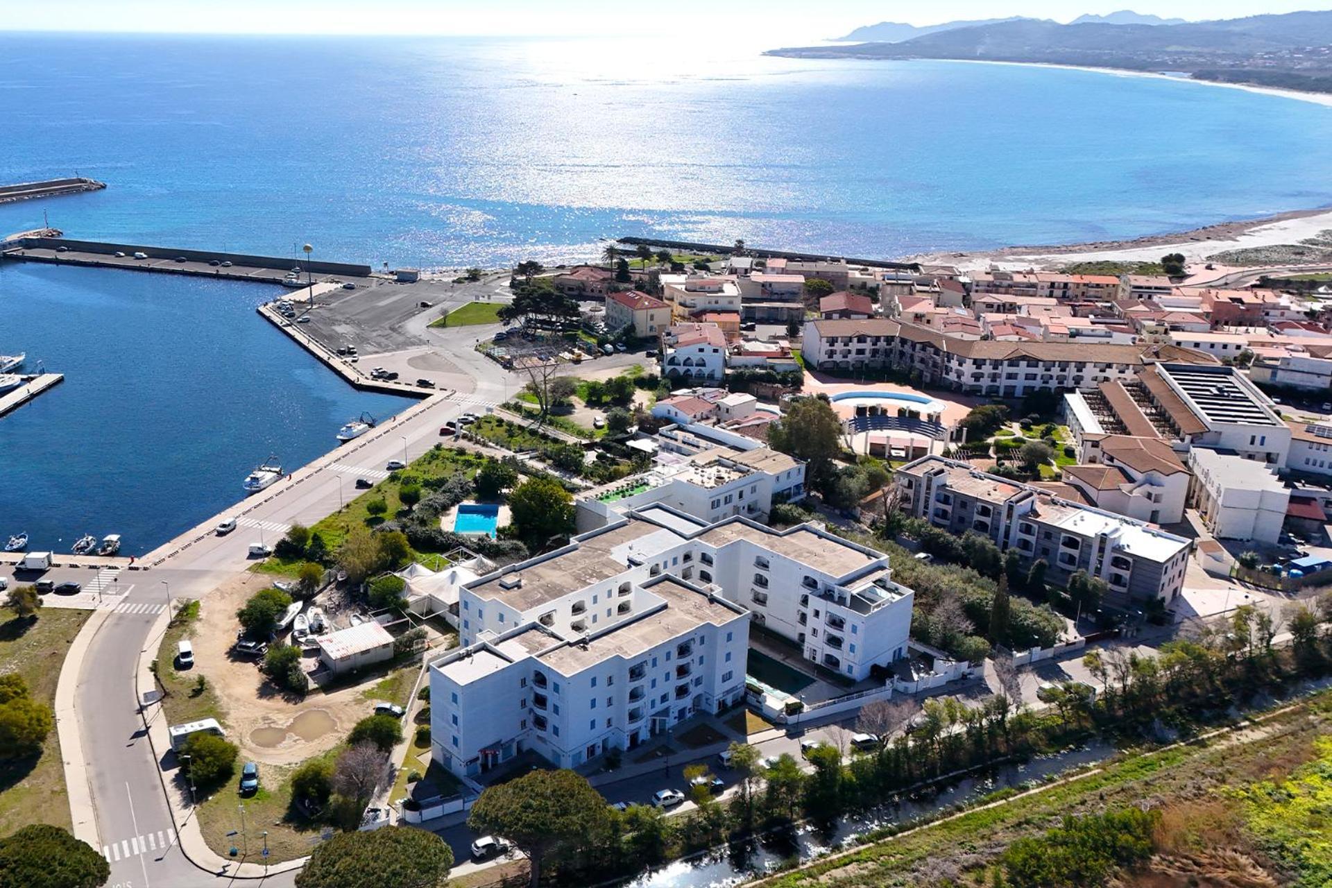 Le Residenze Blu Sardinia Aparthotel ลากาเลตตา ภายนอก รูปภาพ